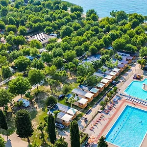 Baia Gasparina Kemping
